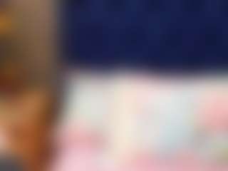 innocenthazel's Live Sex Cam Show