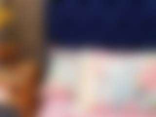 innocenthazel's Live Sex Cam Show