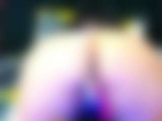 innocenthazel's Live Sex Cam Show