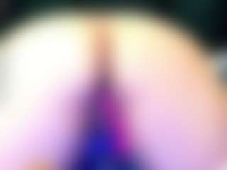 innocenthazel's Live Sex Cam Show
