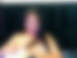 innocenthazel's Live Sex Cam Show