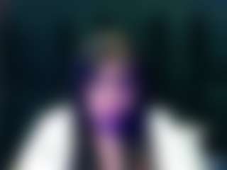 innocenthazel's Live Sex Cam Show