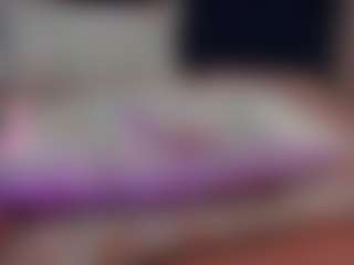 Live cam show with innocenthazel - Mature Middle Aged on Free Soda