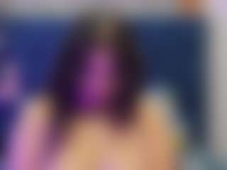 Live cam show with innocenthazel - Mature Young Adult on CSO-WL
