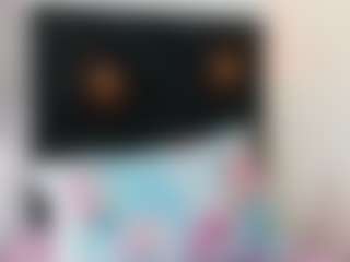 innocenthazel's Live Sex Cam Show