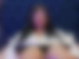innocenthazel's Live Sex Cam Show