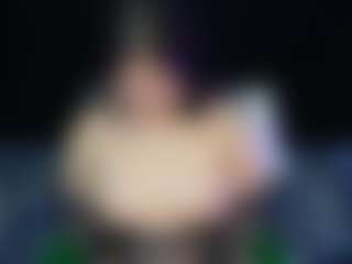 innocenthazel's Live Sex Cam Show