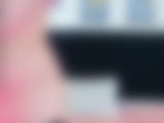Live cam show with innocenthazel - Granny Lovense on 1on1-livenow