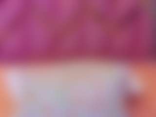 innocenthazel's Live Sex Cam Show