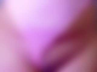 innocenthazel's Live Sex Cam Show