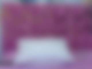 Live cam show with innocenthazel - Middle Aged on Camsoda