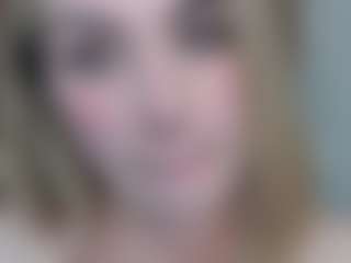 PAULASMALLTITS's Live Sex Cam Show