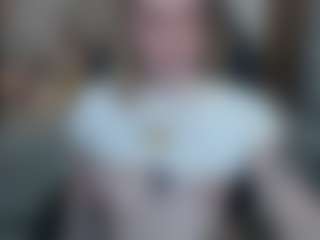 PAULASMALLTITS's Live Sex Cam Show