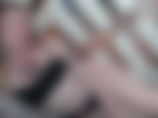 PAULASMALLTITS's Live Sex Cam Show
