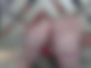 PAULASMALLTITS's Live Sex Cam Show