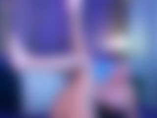 Live cam show with SashaSkyX - Smoking on milfzrlive.com