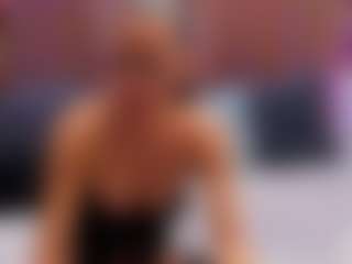 Live cam show with SashaSkyX - Mature on luckytryst.com