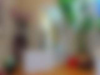 Live cam show with Bella-Posh - Riding on TottyGirls