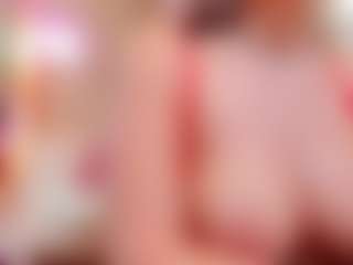 Live cam show with Bella-Posh - Riding on Fling VIP Chat