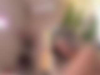 Live cam show with Bella-Posh - Control on hrnylive.com