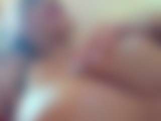 Live cam show with Bella-Posh - Kisses on Nude Chat * 1 On 1 Webcam Sex * Live Cam Show