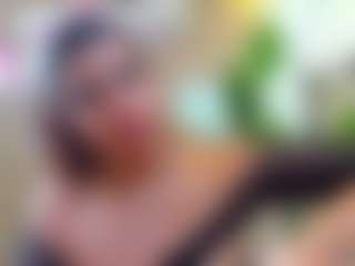 Live cam show with Bella-Posh - Cumslut on Mixed Magazine Live