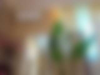 Live cam show with Bella-Posh - Moan on milfzrlive.com