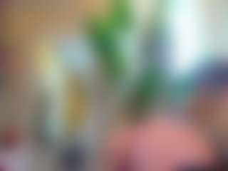 Live cam show with Bella-Posh - Cumslut on xblisslive.com
