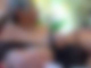 Live cam show with Bella-Posh - Moan on hornycams.live