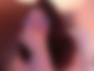 Live cam show with Anah - Pregnant on SxyPornLive