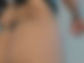 Live cam show with rubyxht - Ebony on StripNow | colombia