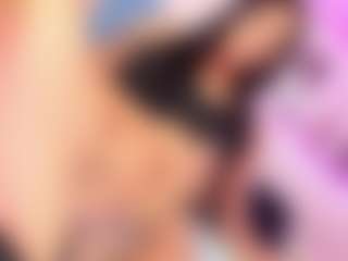 Live cam show with Sophie Luxe - Teen (18+) on liverealitysex.com