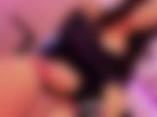 Live cam show with Sophie Luxe - Tattoos on Gym Cam Girls