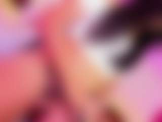 Live cam show with Sophie Luxe - Tattoos on Gym Cam Girls