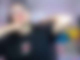 Live cam show with maylin-horny19 - Petite on Camversity