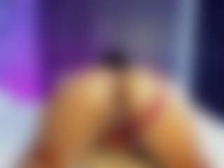 ashly-hills's Live Sex Cam Show