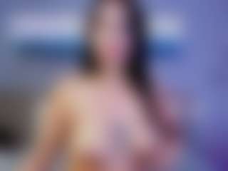 Live cam show with ashly-hills - Flashing on Camsoda