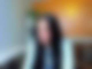 Live cam show with Lana Pearce - Average on Milfs Live