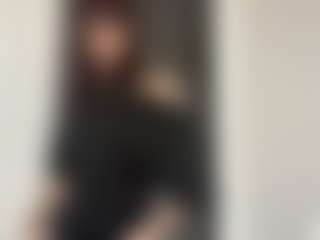 Live cam show with Thea - Teen (18+) on hotwifechat.live