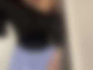 Live cam show with Thea - Toes on Milfs Live