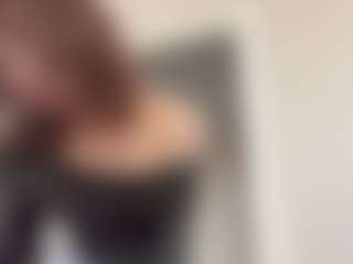 Live cam show with Thea - Belly on justonemore.cc