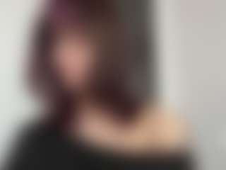 Live cam show with Thea - Toes on SquirtSoMuch
