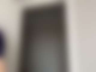 Live cam show with Thea - Belly on CamwithHer