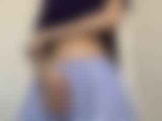 Live cam show with Thea - Glasses on SinfulBabes