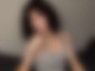 Live cam show with Thea - Belly on Camsoda