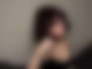 Live cam show with Thea - Lovely on friskycurves.com