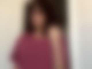 Live cam show with Thea - Gamer Brown Hair on SinfulBabes