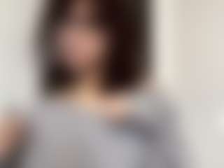 Live cam show with Thea - Mouth on madthumbs
