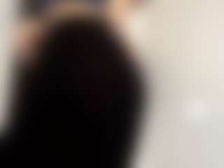 Live cam show with Thea - Belly on madthumbs