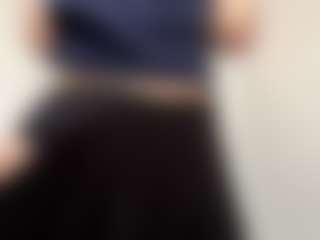 Live cam show with Thea - Belly on madthumbs